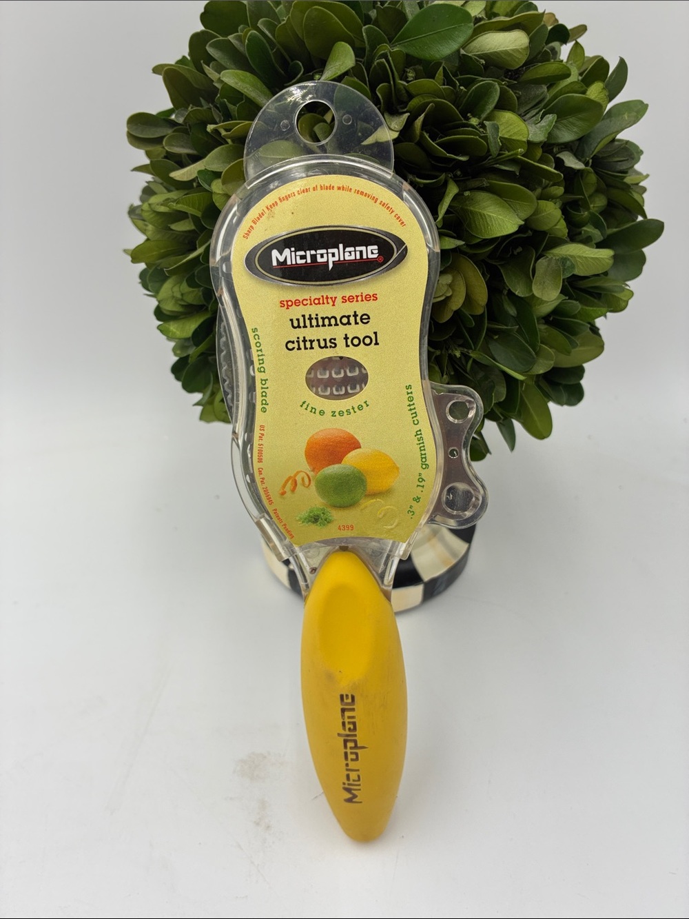 Williams Sonoma Microplane Ultimate Citrus Tool
